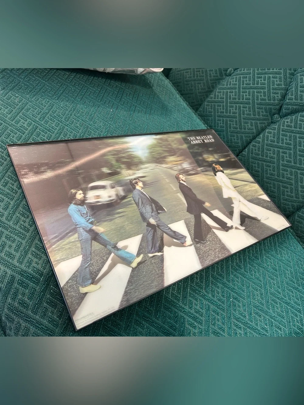 Holographic “Abbey Road” famed photo